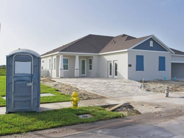 Best Portable bathroom rental  in St Charles, MO